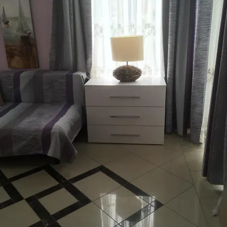 Gruber アパート *