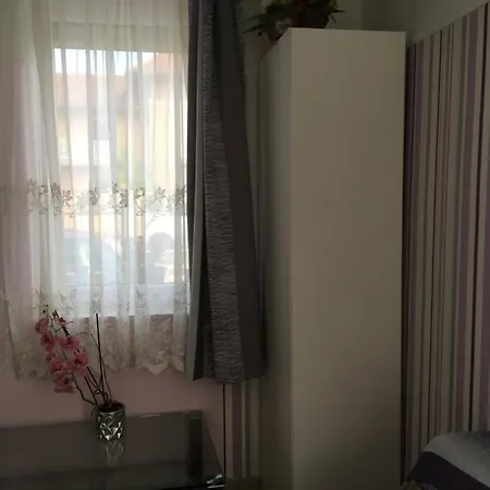 アパート Gruber シオーフォク