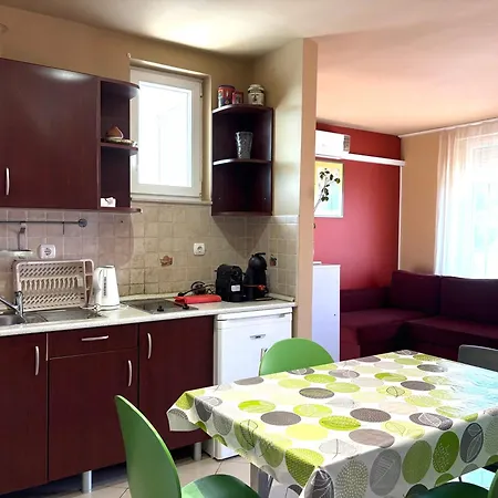 Gruber アパート *